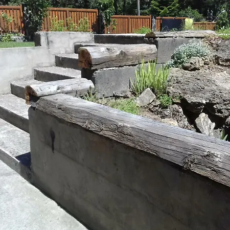 Kralovsky Apartman Apartman *